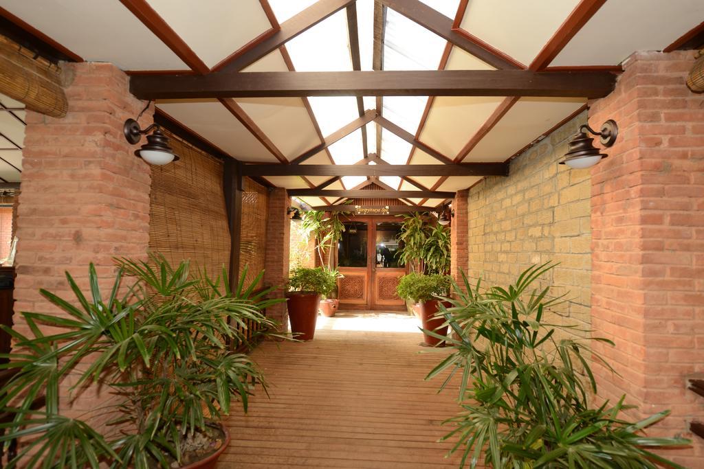 Bagan Thiripyitsaya Sanctuary Resort Экстерьер фото