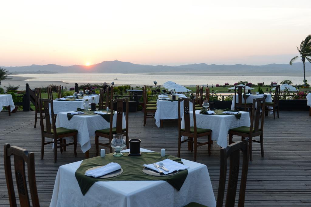 Bagan Thiripyitsaya Sanctuary Resort Экстерьер фото