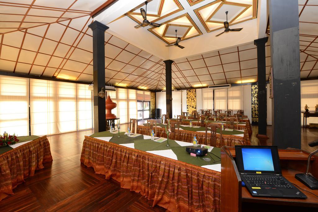 Bagan Thiripyitsaya Sanctuary Resort Экстерьер фото