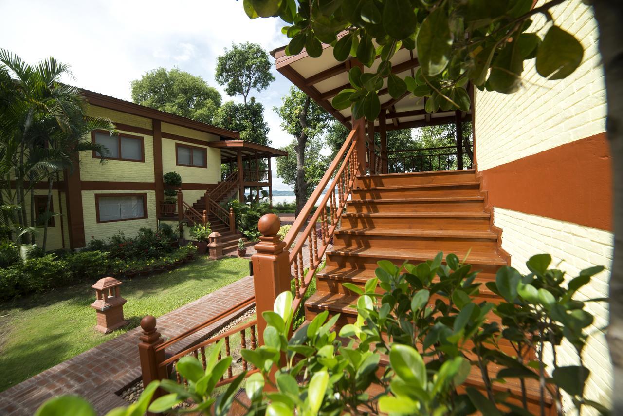 Bagan Thiripyitsaya Sanctuary Resort Экстерьер фото